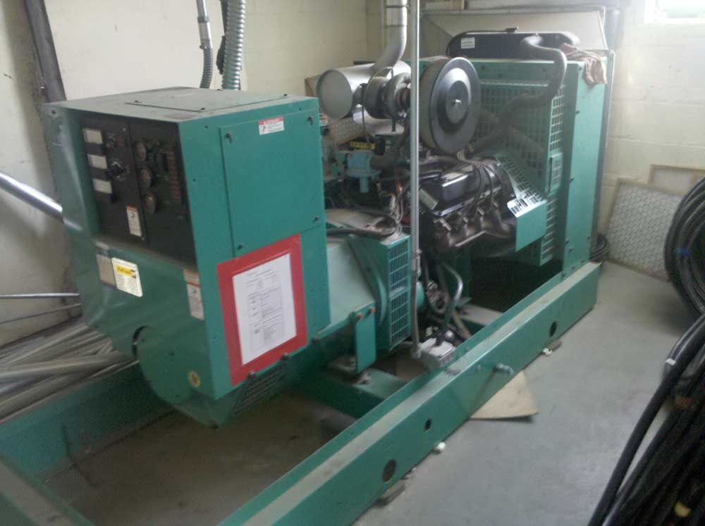 Onan Nat Gas Industrial Generator Set