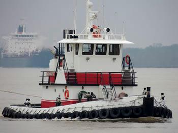 lugger tug cummins