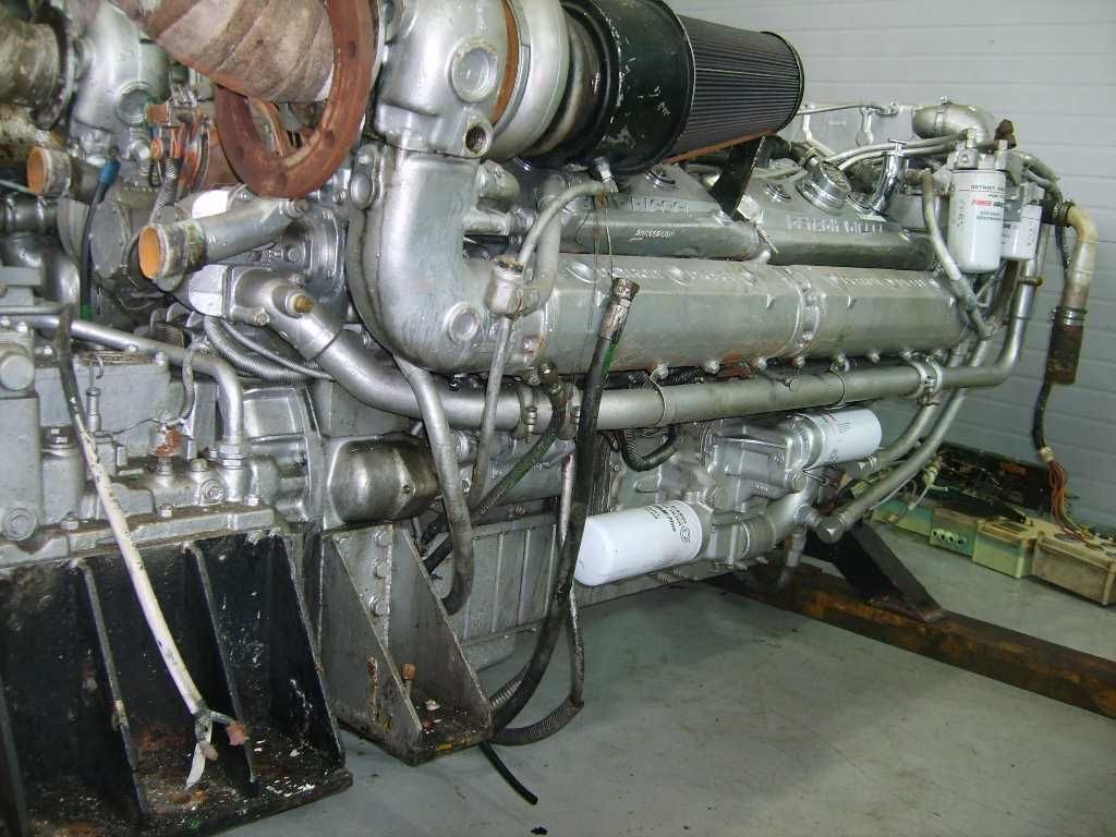 DETROIT DIESEL16V92TA USED MARINE ENGINES
