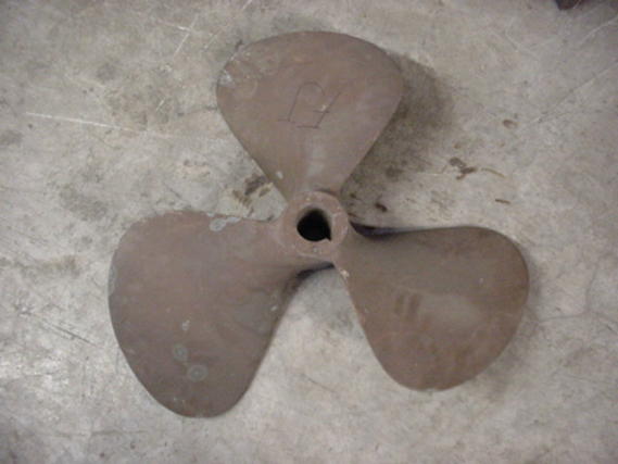  28D x 23P x 3B x 2.25S