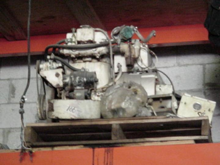 ONAN 7.5KW DIESEL MARINE GEN-SET