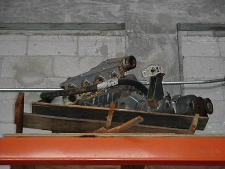 FORD 302 MARINE GASOLINE ENGINE