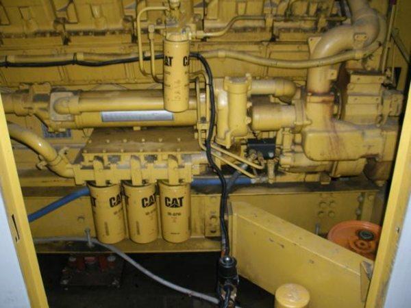 CATERPILLAR 3512 Industrial Generator Set