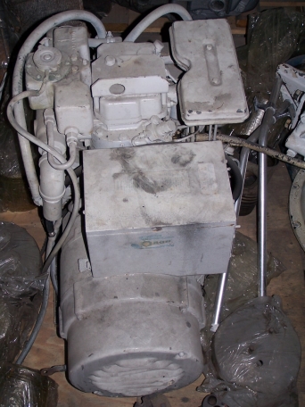 ONAN 7.5KW DIESEL MARINE GEN-SET