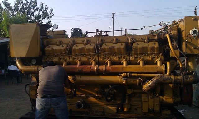 CATERPILLAR D399 Used Marine Engine