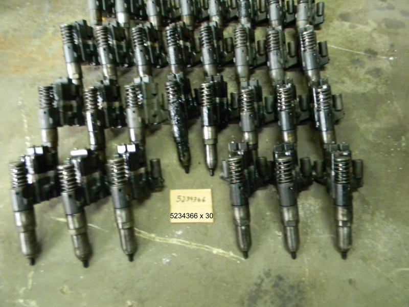CAT, DETROIT DIESEL Used and core Injectors.