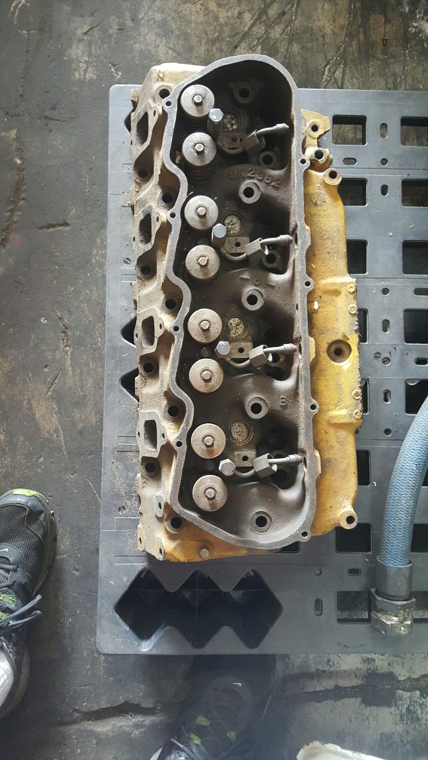 Caterpillar Caterpillar 3208 head used