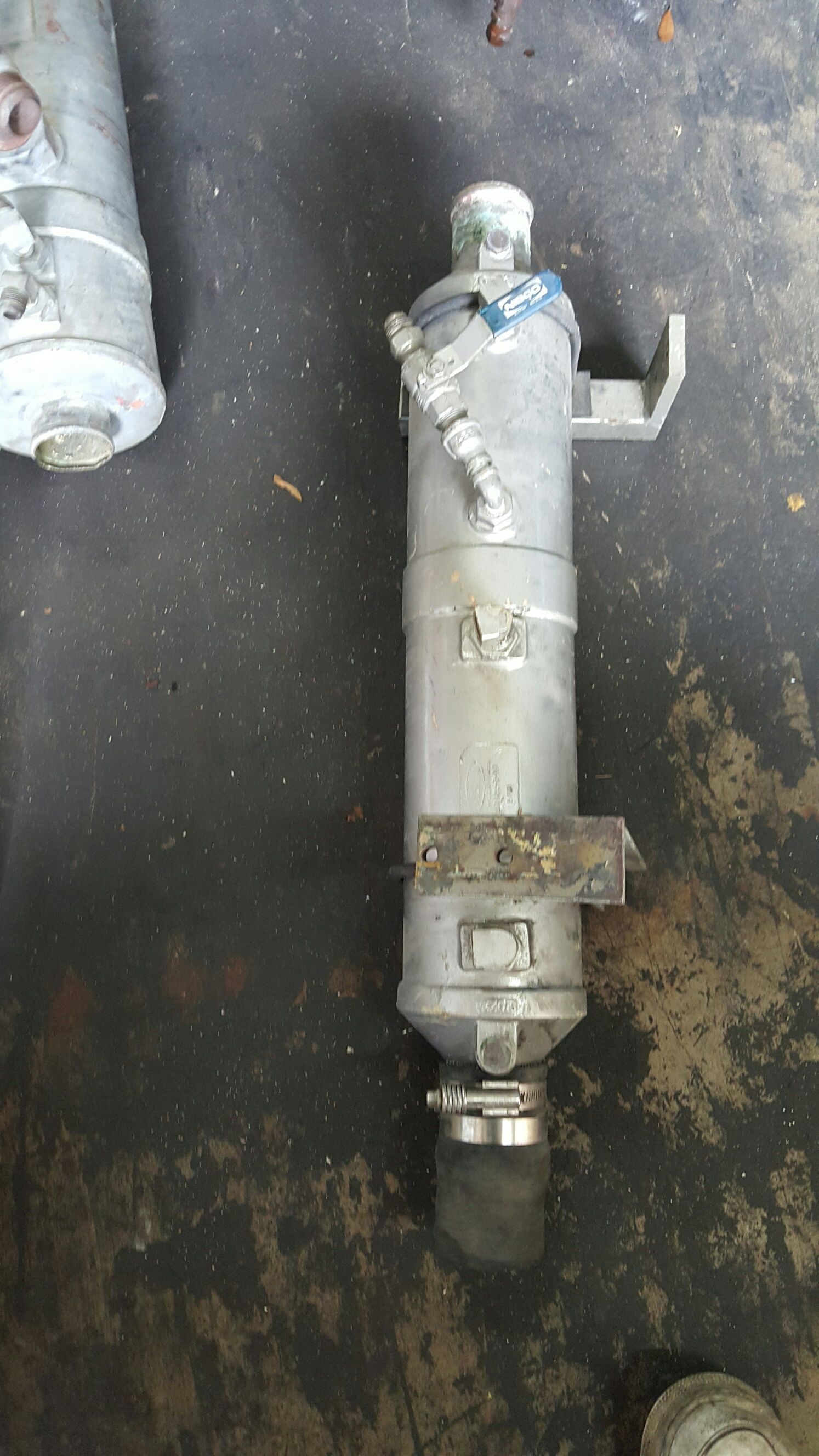 Detroit Diesel 8V-92TA fuel/boost cooler  