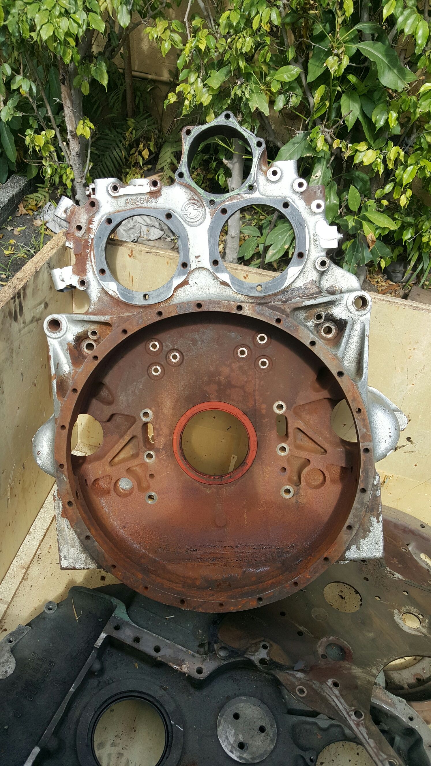 Detroit Diesel 8v-92TI flywheel housing  8925169 