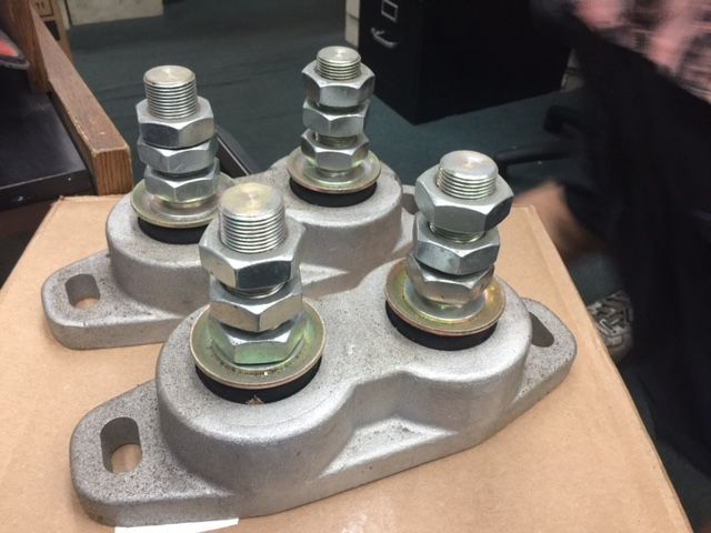 Bar Vibration isolator New surplus double stud