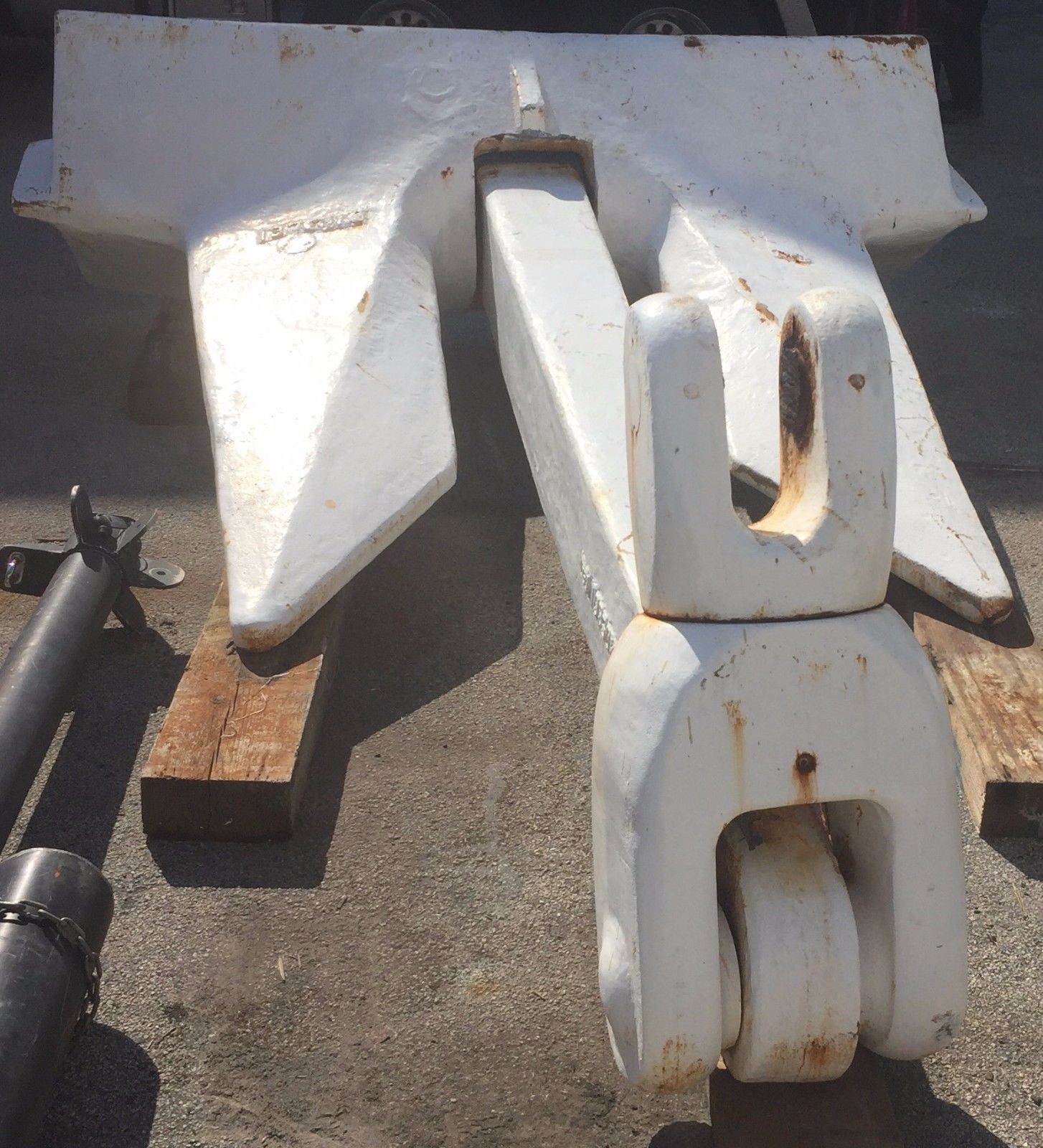  Used anchor for cargo/container ship