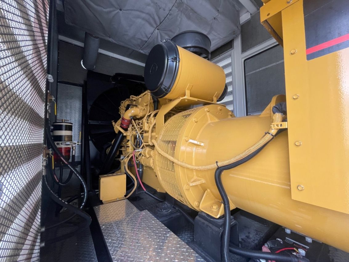 Caterpillar C18 Diesel Industrial generator set 